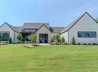 17642 E Patriot Dr, Owasso, OK 74055