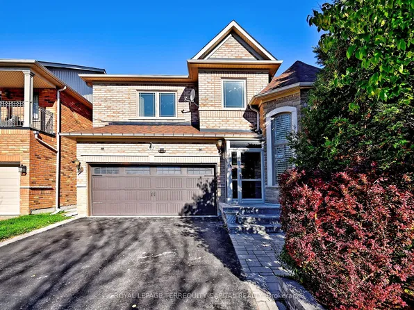 22 Pedersen Dr, Aurora, ON L4G 7R4
