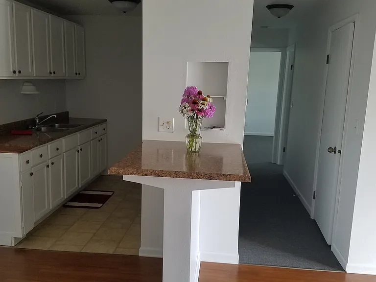 262 W Centralia St #5 — Photo 5