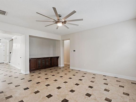4th image of 10107 MALPAS POINT