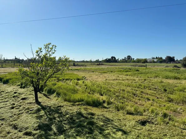9584 Horseless Carriage Ln, Sacramento, CA 95829