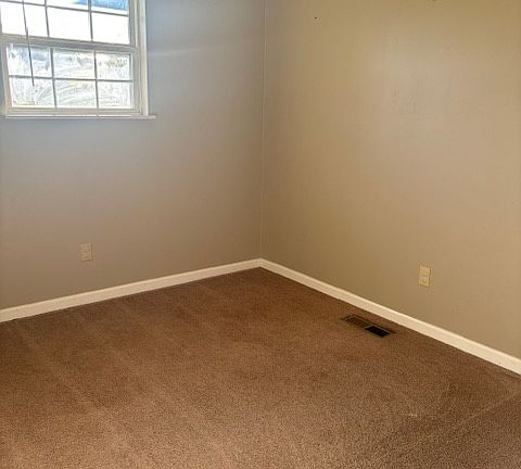 5th image of 413 N Church St APT 1