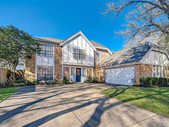 3rd image of 4431 Canadian River Dr