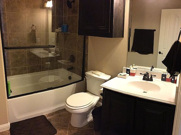 4th image of 729 Stribling Dr
