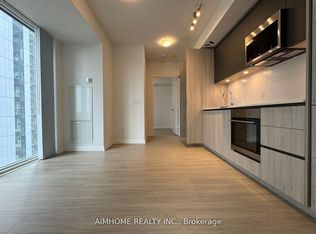 8 Widmer St #2903, Toronto, ON M5V 0W6