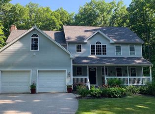 140 Brookfield Rd #A, Sturbridge, MA 01518