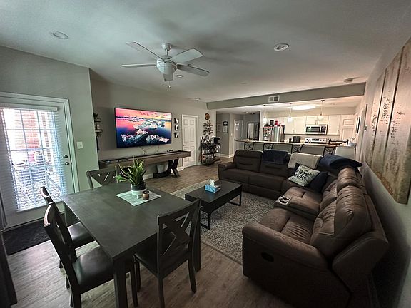 2nd image of 10 E Washington St APT 2A