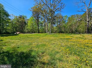 43 Flat Iron Rd, Montross, VA 22520