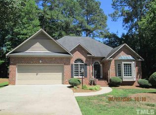 1305 Oxford Ln, Sanford, NC 27330