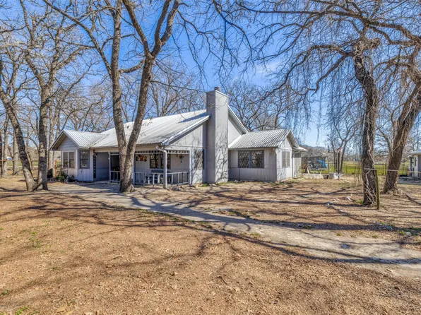 2108 Royal Oaks Dr, Dallas, TX 75253