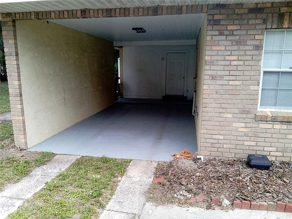 3rd image of 906 Oak Dr