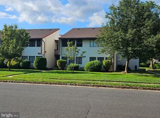 8 Avon Dr #F, Hightstown, NJ 08520