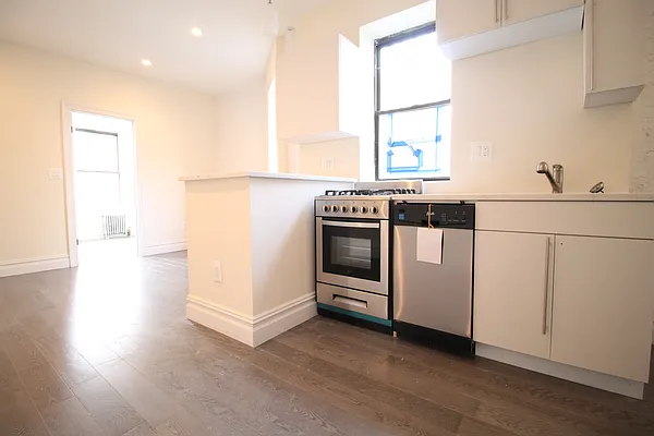 Rented by First Elite Management Corp. | media 1