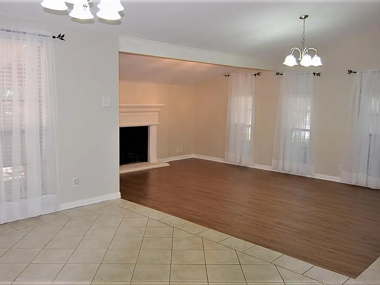 2619 Creekview Dr — Photo 25