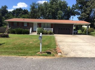 1710 Sycamore Dr, Benton, KY 42025