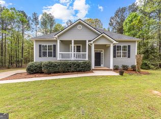 68 Skyview Rd, Senoia, GA 30276