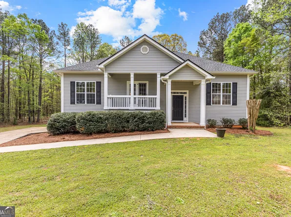 68 Skyview Rd, Senoia, GA 30276