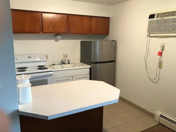 2010 W 1st St APT 8, Ankeny, IA 50023