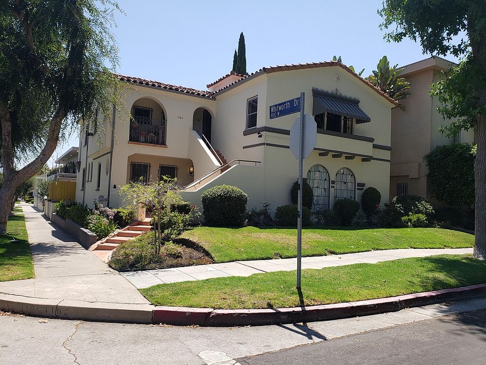 1st image of 1102 S Oakhurst Dr