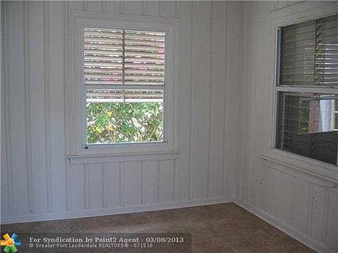 4th image of 410 N C St #2