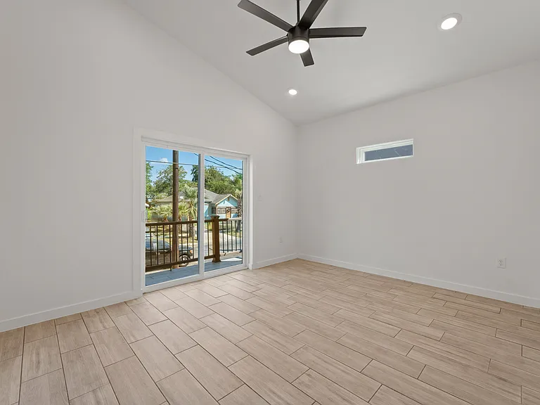 214 Cooper St — Photo 17