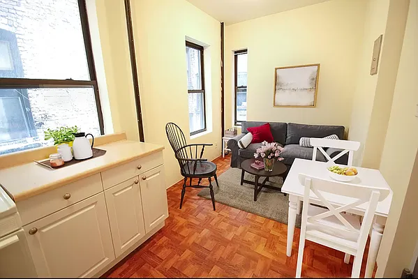 Rented by REAL New York | media 2