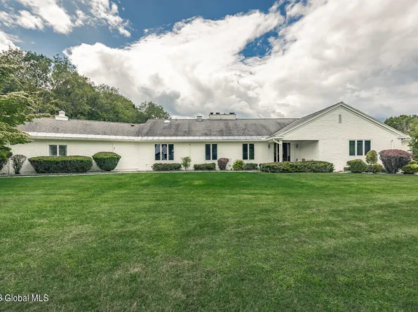 199 Fon Clair Terrace, Johnstown, NY 12095