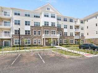 625 Lorhan Dr, Piscataway, NJ 08854