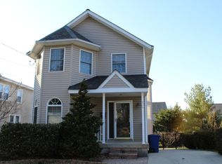 616 Crestview Rd, Philadelphia, PA 19128