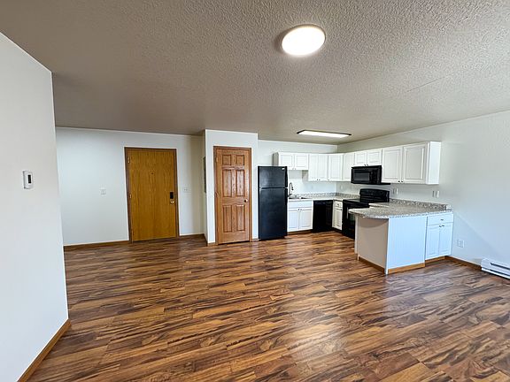 2nd image of 117 W Main St #6