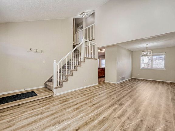 2nd image of 8420 Ilex Dr
