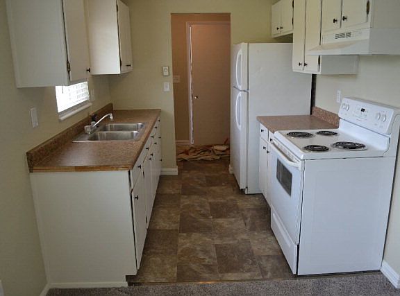 3rd image of 2330 Calico Dr