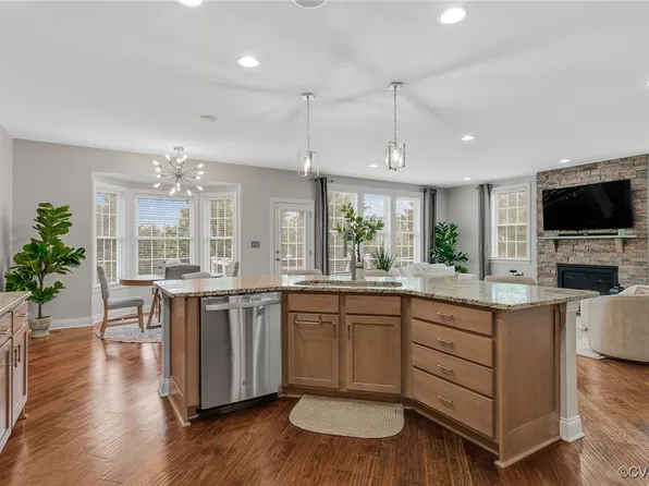 6006 Trail Ride Dr, Moseley, VA 23120