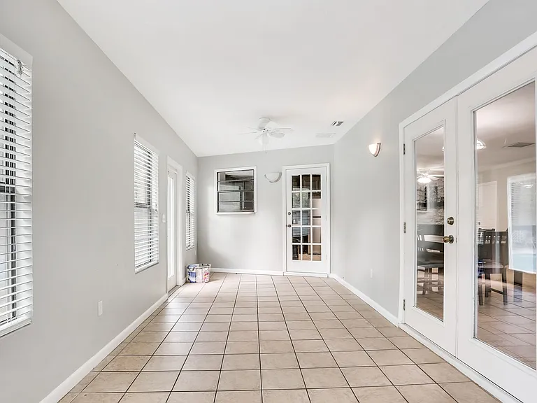 1826 SW 80th Dr — Photo 10