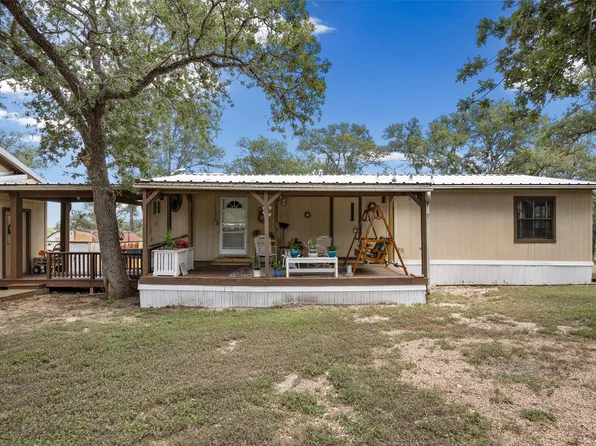 153 Saldana Dr, Cedar Creek, TX 78612