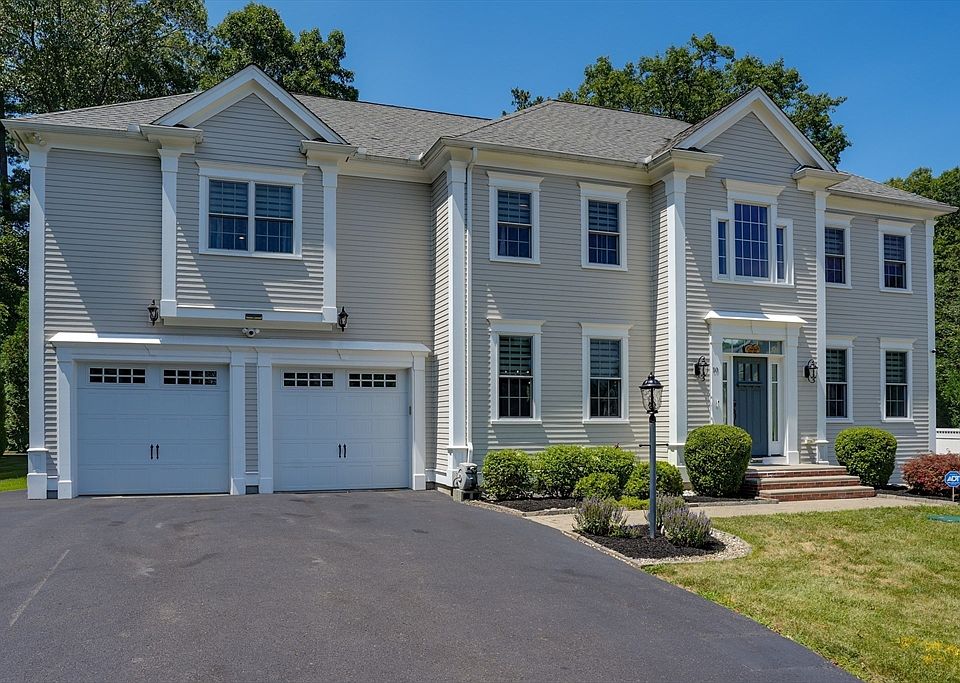 1st image of 10 Sterling Ct