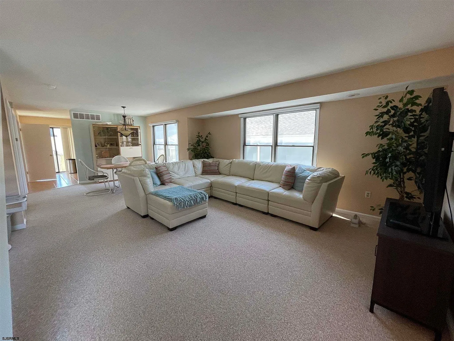 3 bed, 2.5 bath, $1,750 — Photo 4