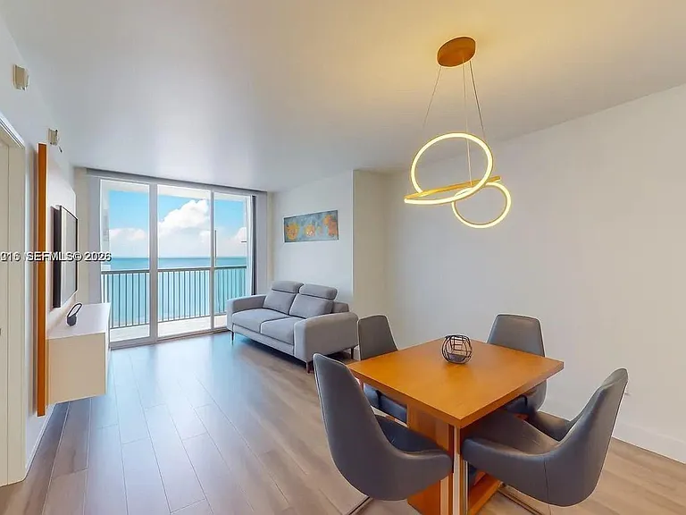 1750 N Bayshore Dr #2803 — Photo 3