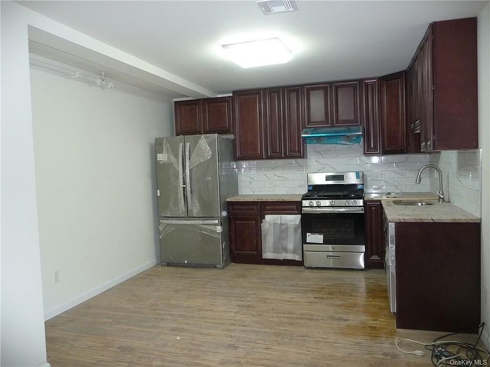 1st image of 30 North St