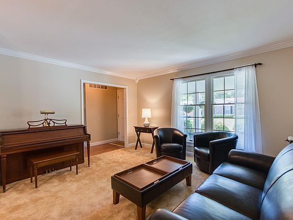 5th image of 3748 Hirondelle Ln