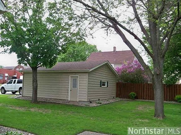 3rd image of 324 N Meridian Street