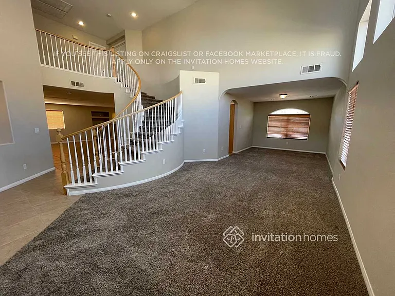 8104 Marin Pointe Ave — Photo 3