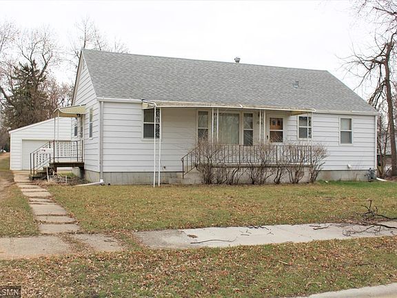 2nd image of 1010 Rose Ave