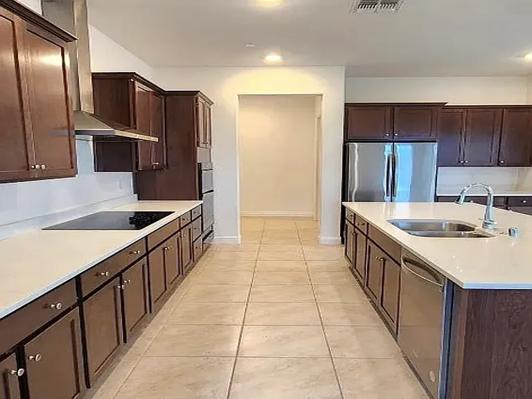 1490 Spanish Oak Ave — Photo 6