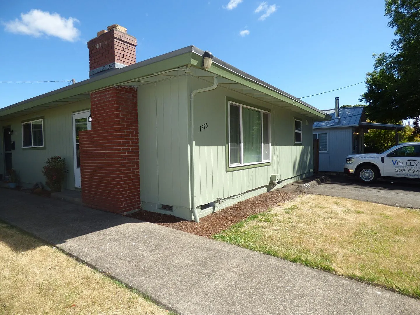 1375-1377 Franklin St NW Salem, OR 97304 — Photo 1
