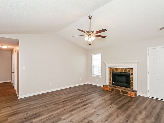 4th image of 1573 Glynn Ct