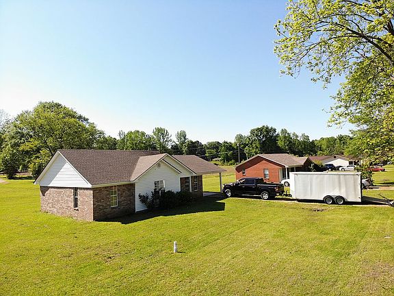 3rd image of 27 Shirley Lumas Dr