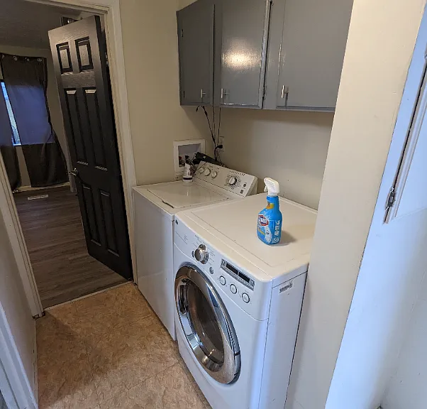 2424 Kara Ct — Photo 12
