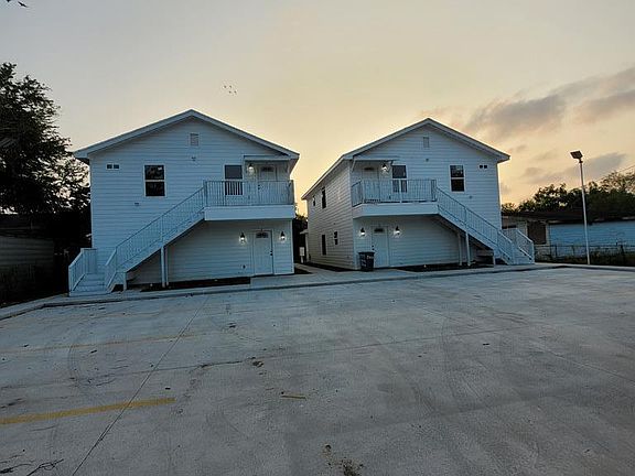 5th image of 1136 W Fronton St
