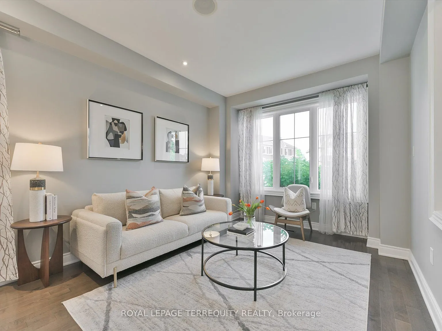 1 bed, $1,000 — Photo 4